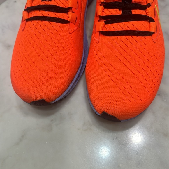 Nike Pegasus Air 38 Hyper Crimson Size 9.5 - Picture 2 of 9